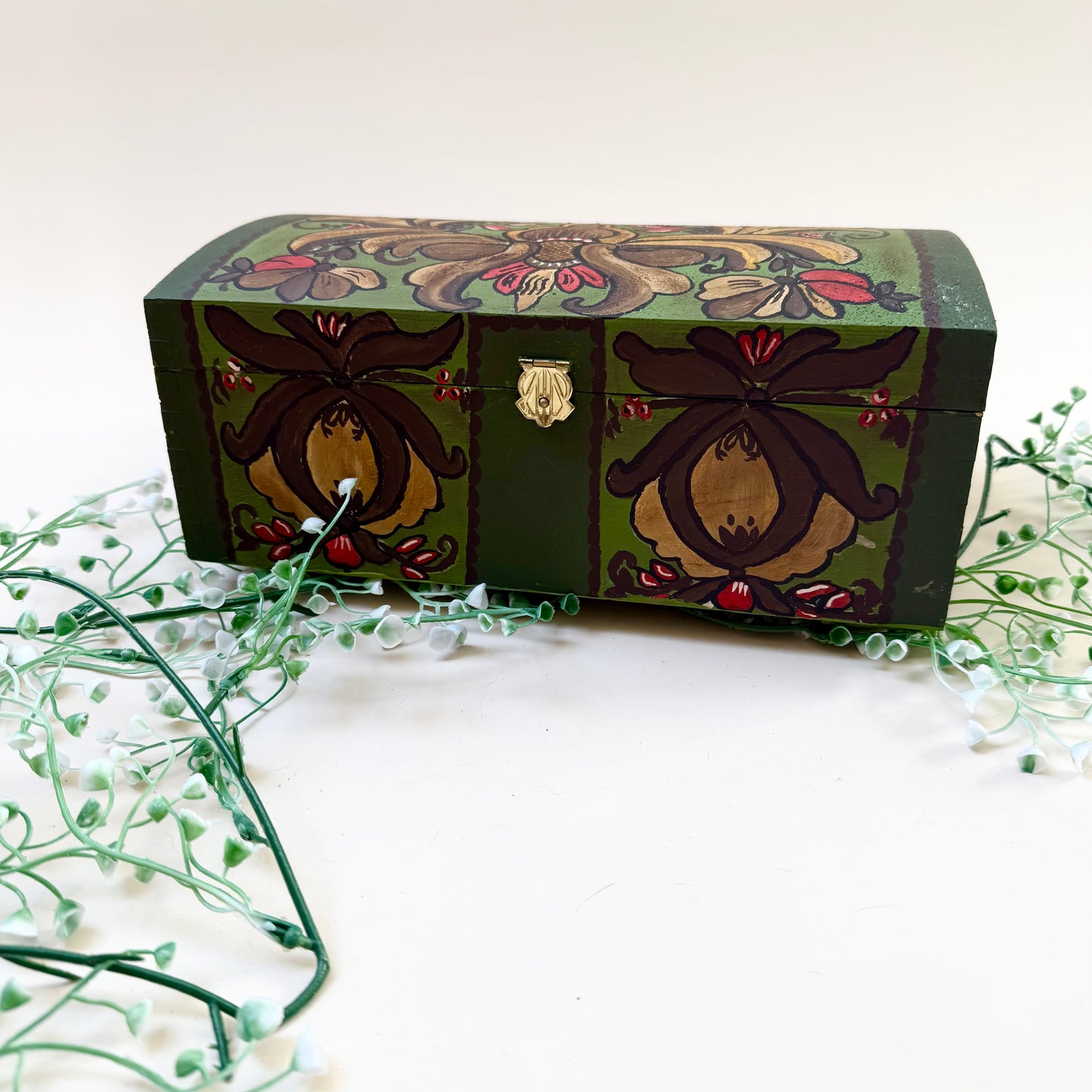 Holzbox handbemalt