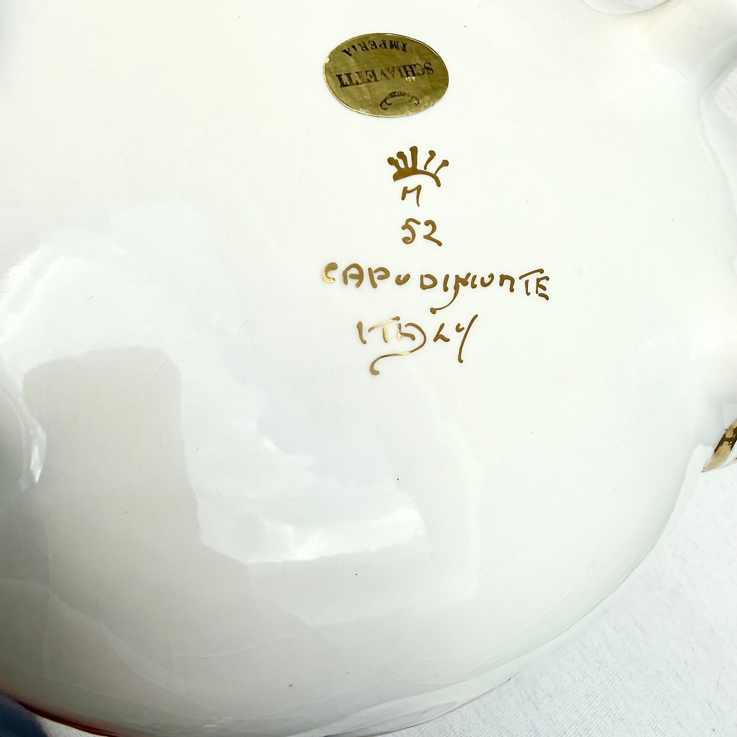 Capodimonte Keramik Dose