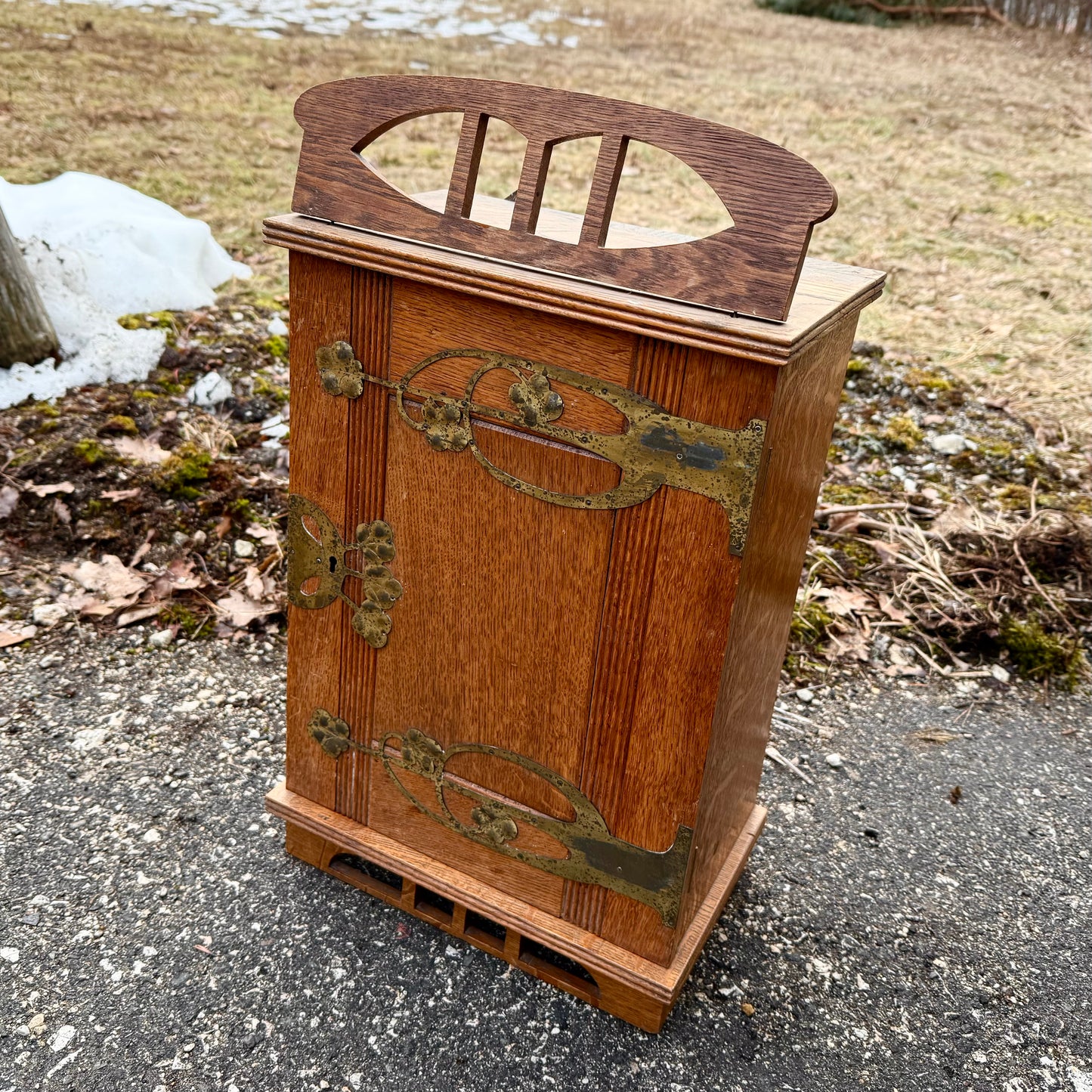 Jugendstil Schränkchen