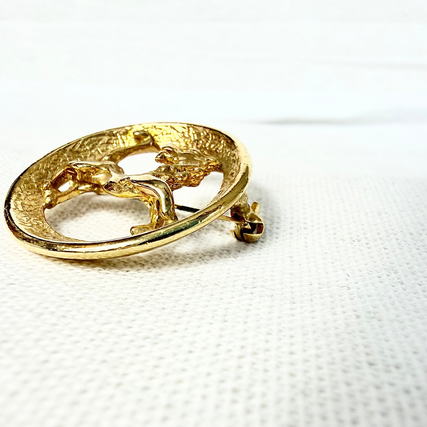 Trifari Sternzeichen Brosche Löwe