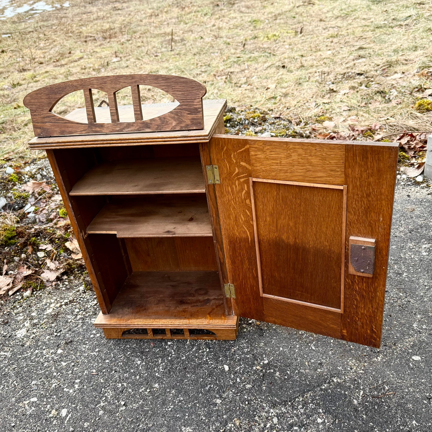 Jugendstil Schränkchen