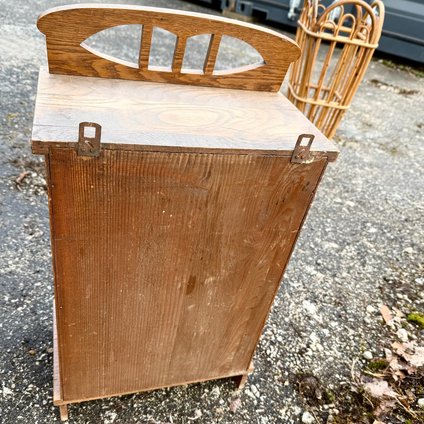 Jugendstil Schränkchen