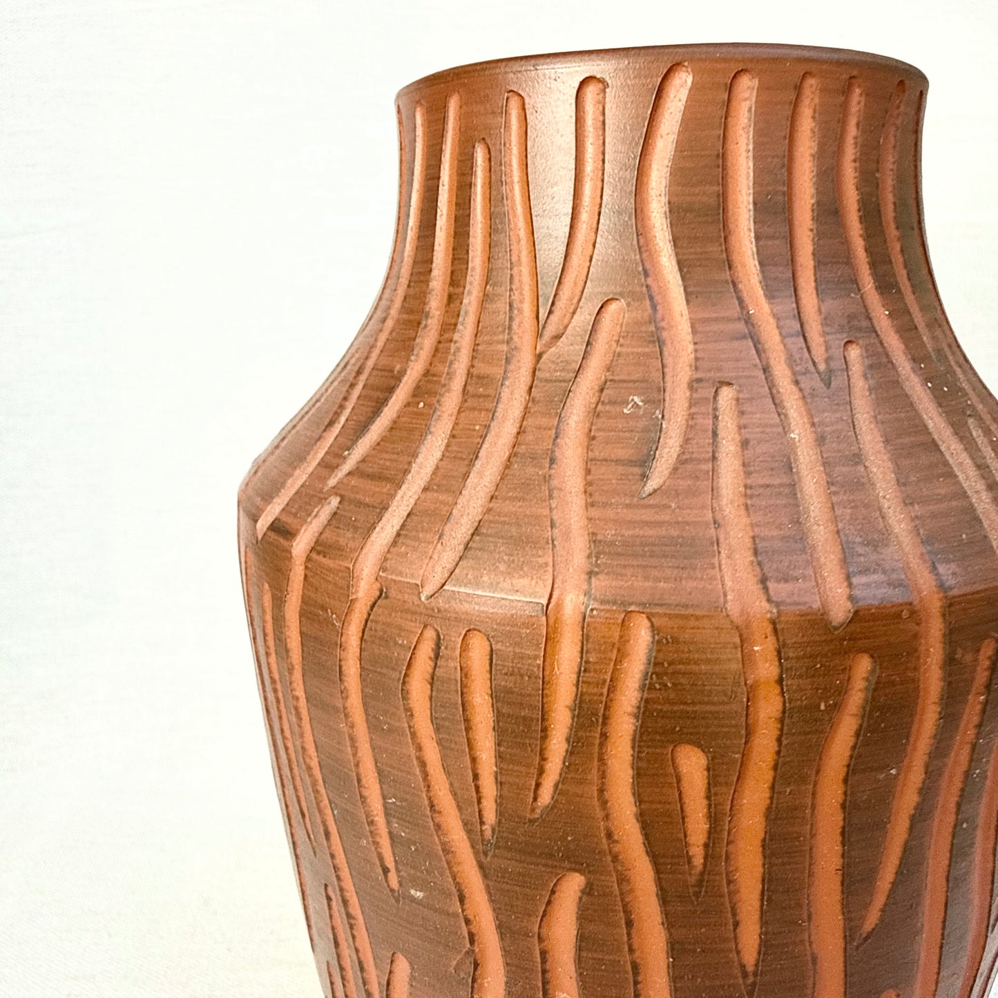 Terrakotta Vase gestreift
