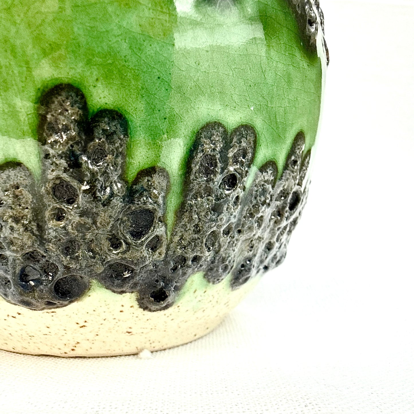 Bay Vase Fat Lava Vase grün