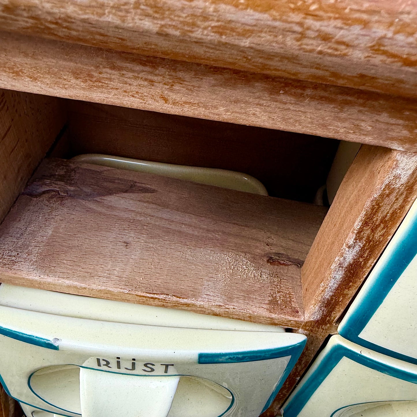 Gewürzregal 1930er Jahre