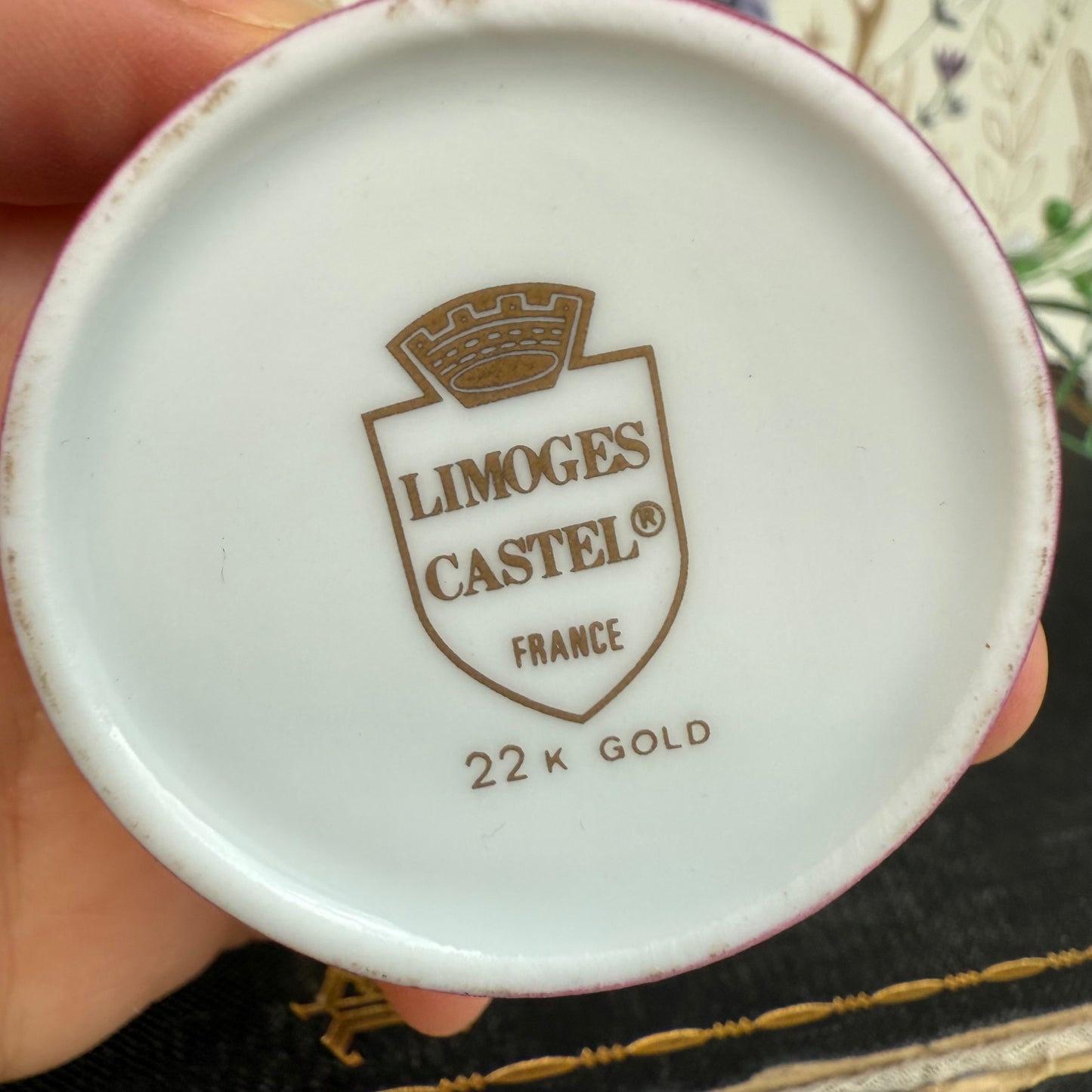 Pompadour Limoges Döschen pink