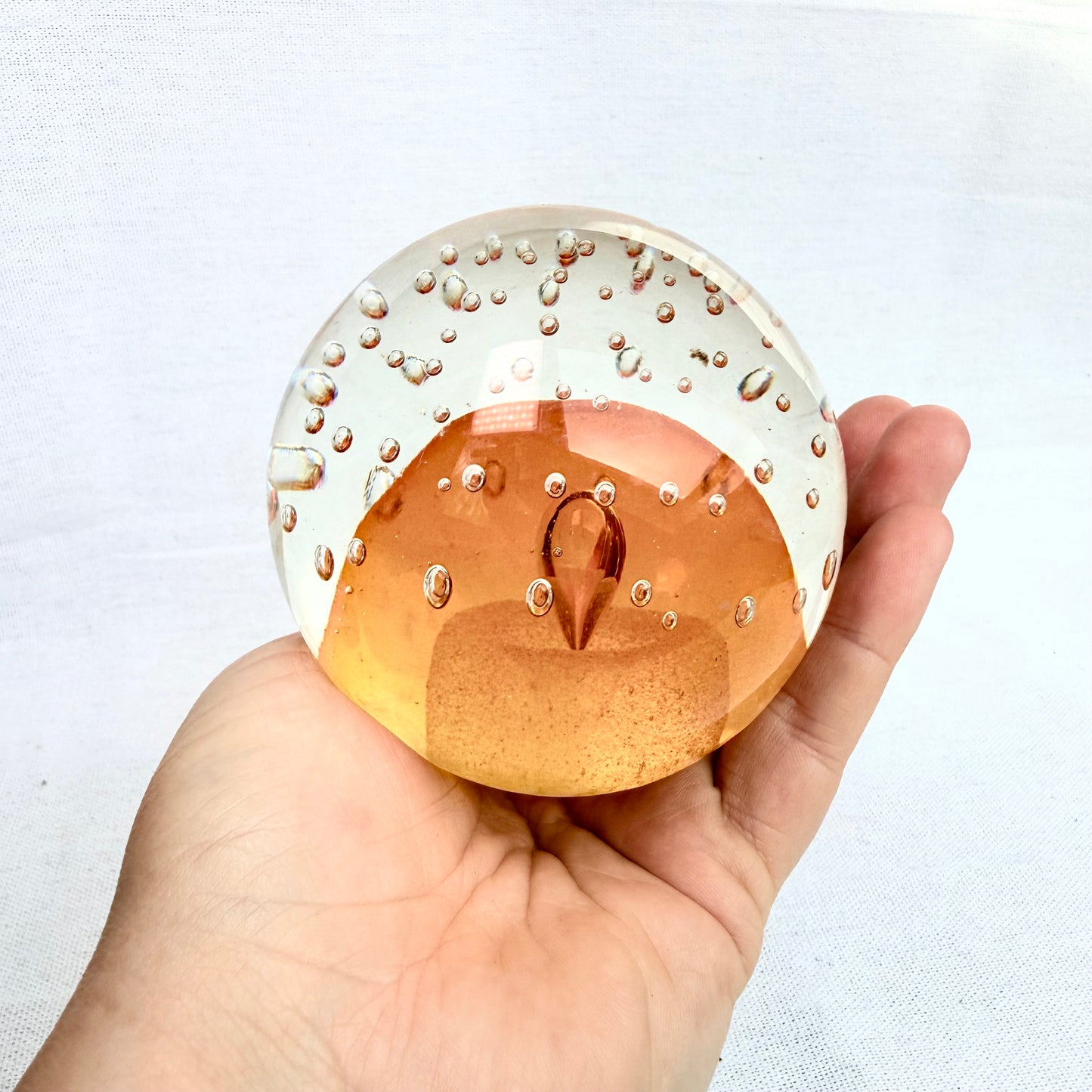Briefbeschwerer orange