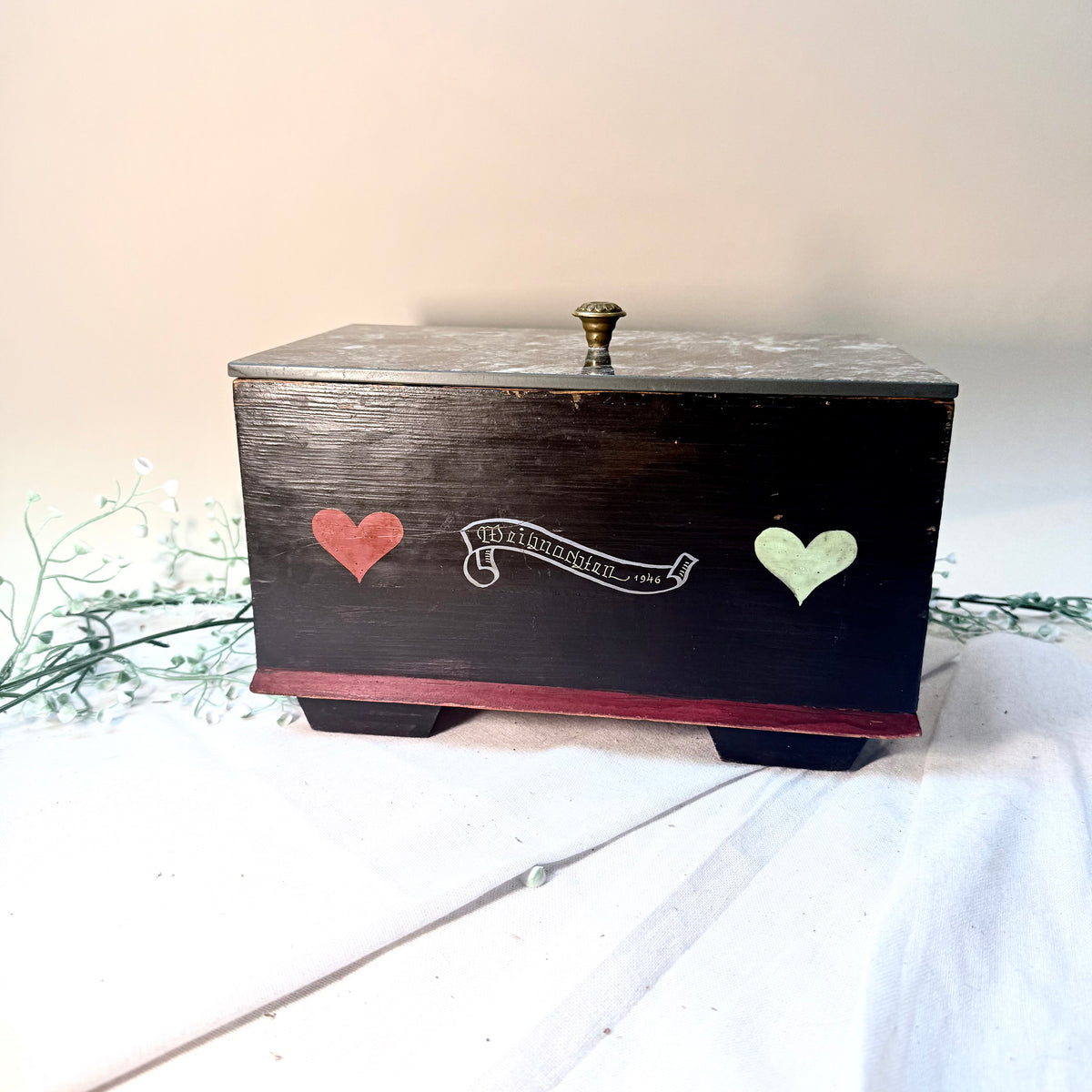 Holz Box 1946