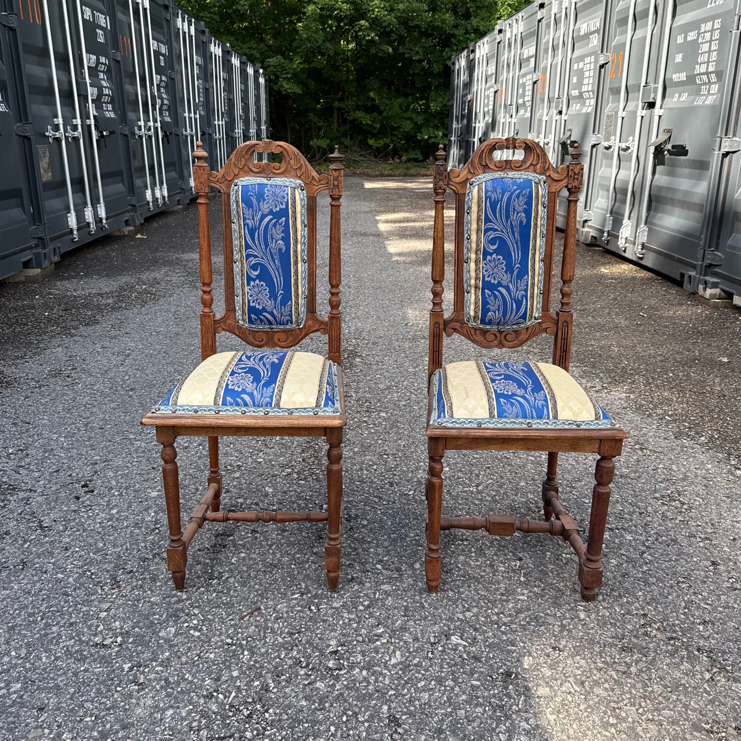 Gründerzeit Stühle blau