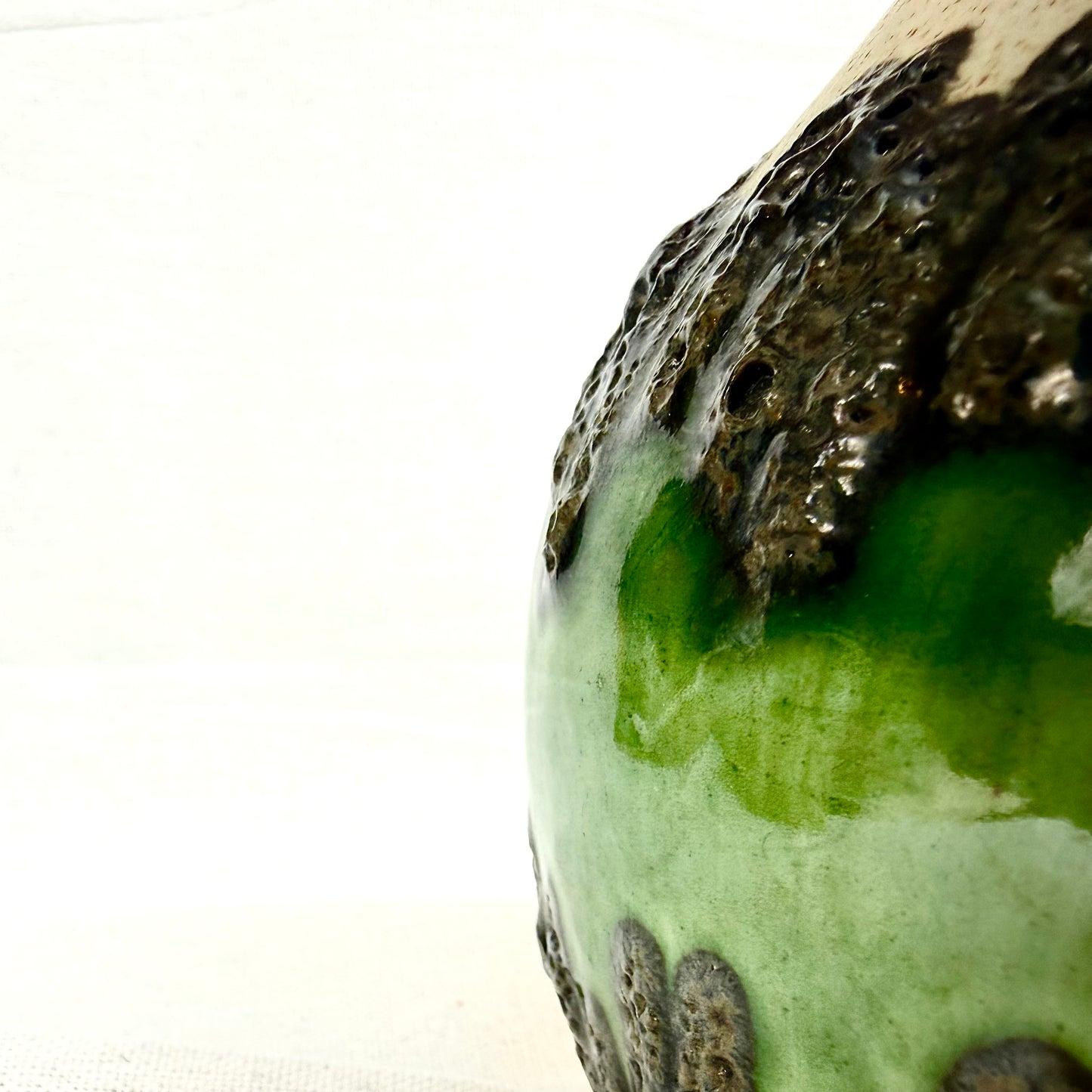 Bay Vase Fat Lava Vase grün