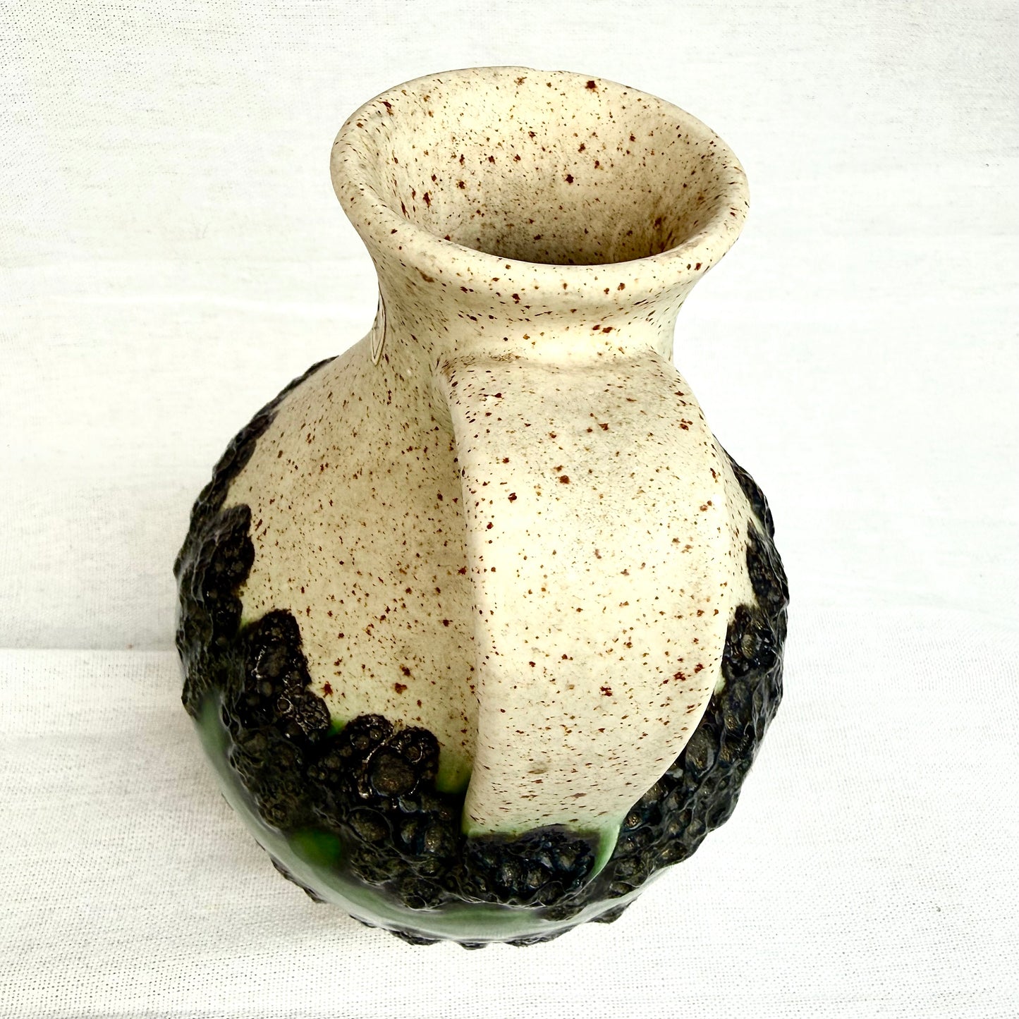 Bay Vase Fat Lava Vase grün