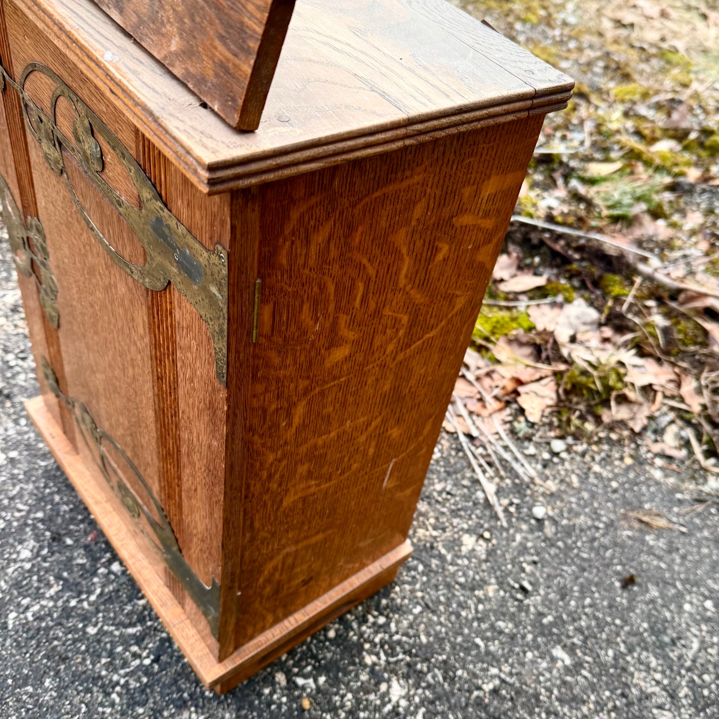 Jugendstil Schränkchen