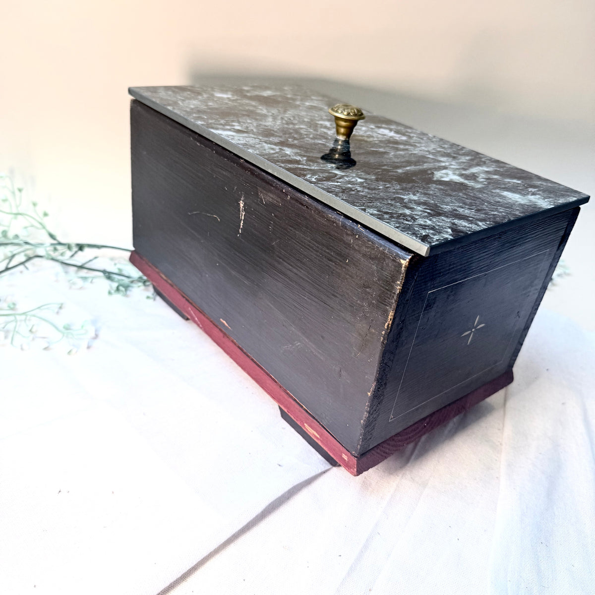 Holz Box 1946