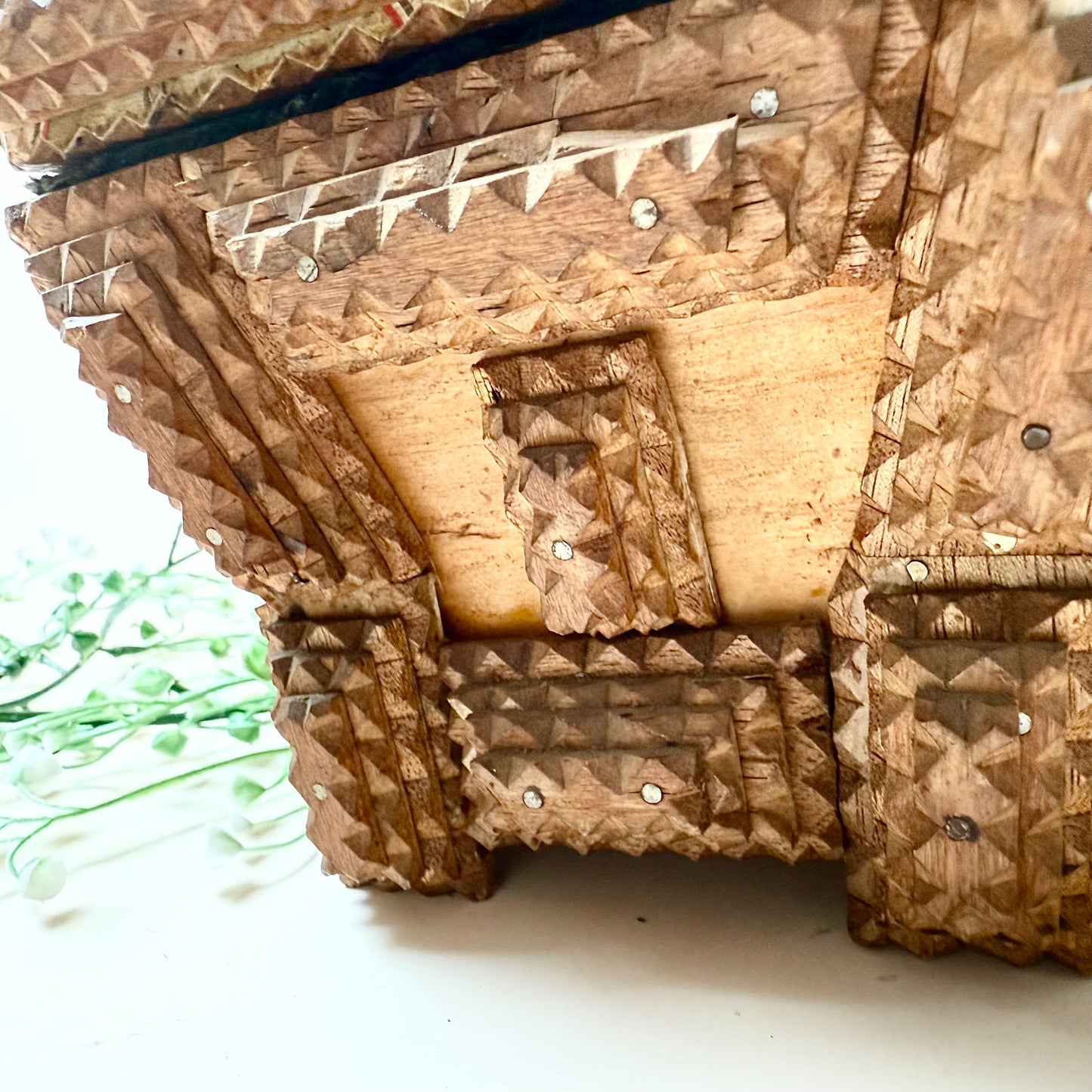 Tramp Art Box Schrift