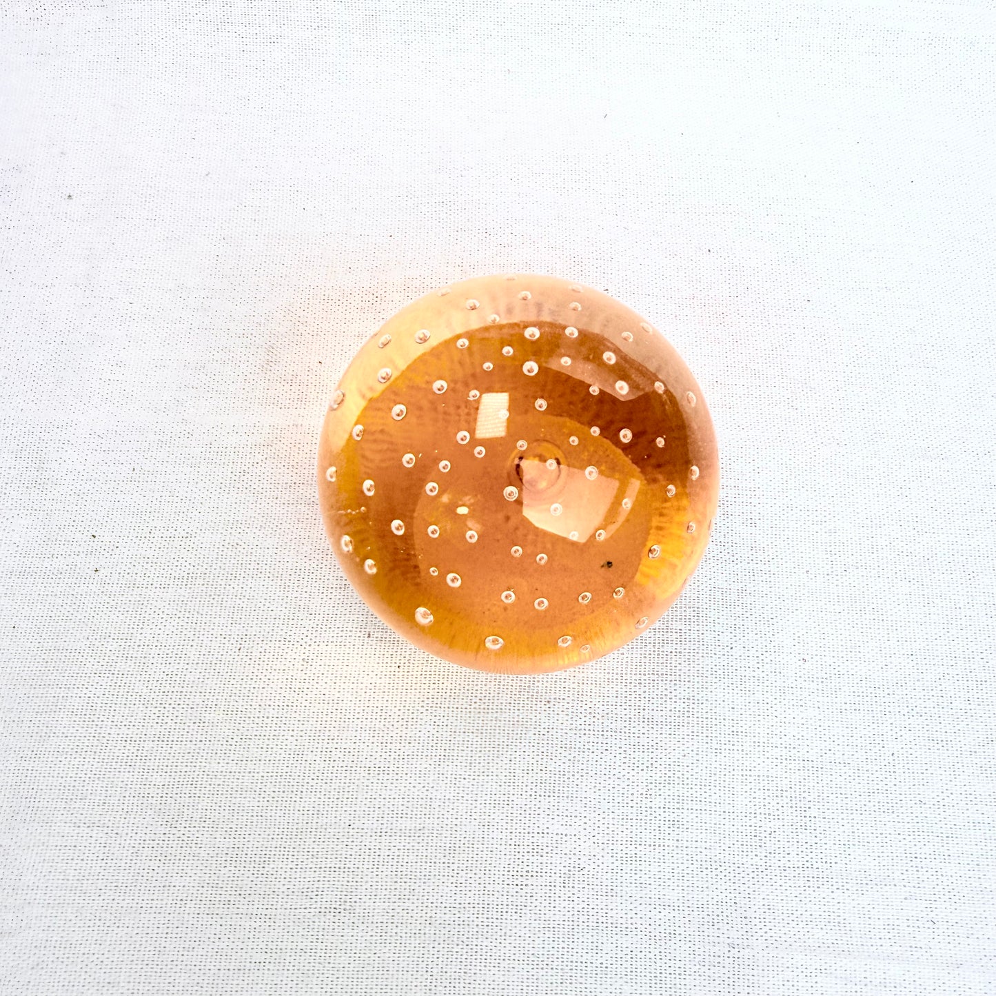 Briefbeschwerer orange