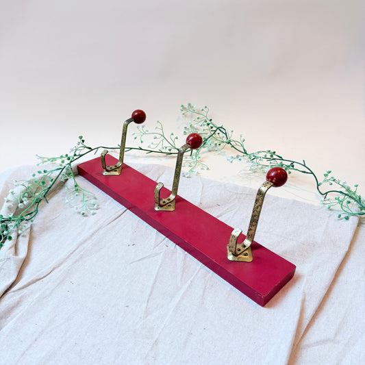 50s Garderobe rot