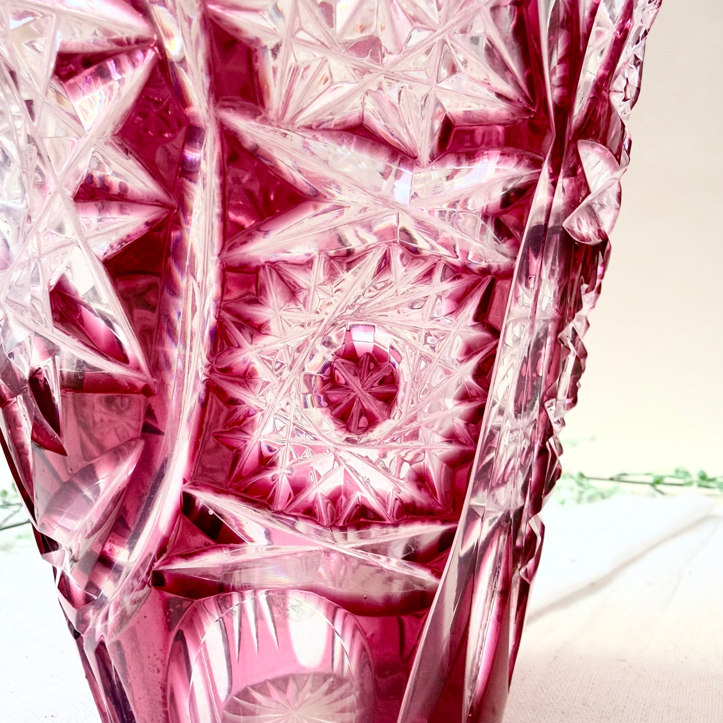 Vase Überfangglas rot