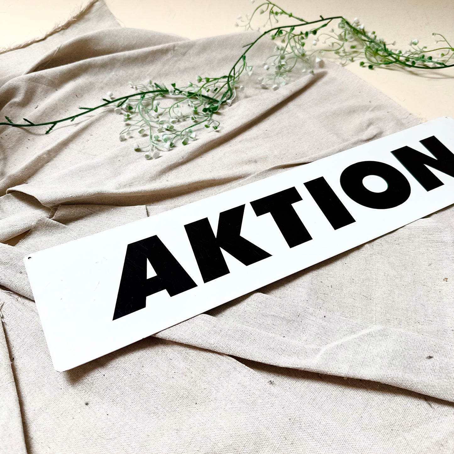 Blechschild „Aktion“