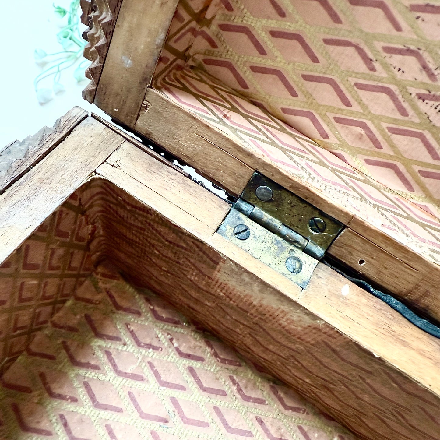 Tramp Art Box Oliv