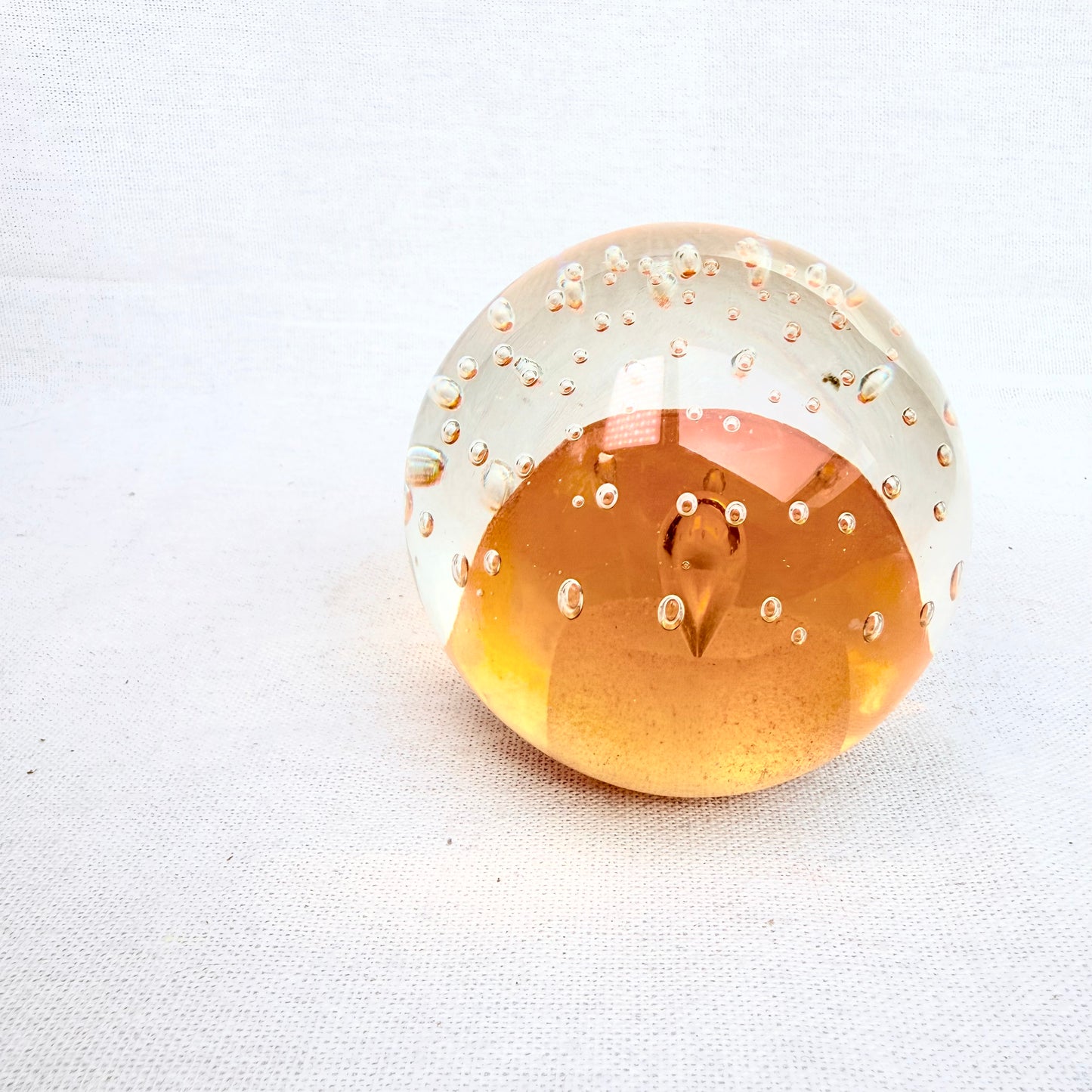 Briefbeschwerer orange
