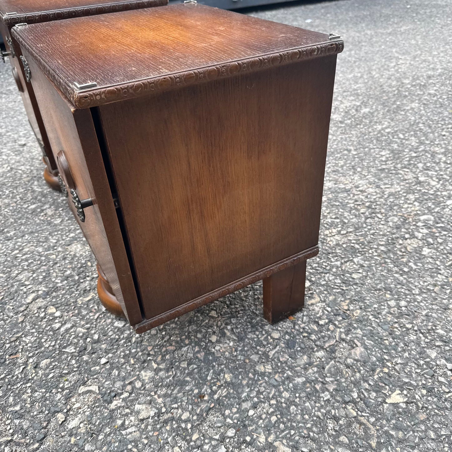 Art Déco Nachtkästchen 1930er Jahre