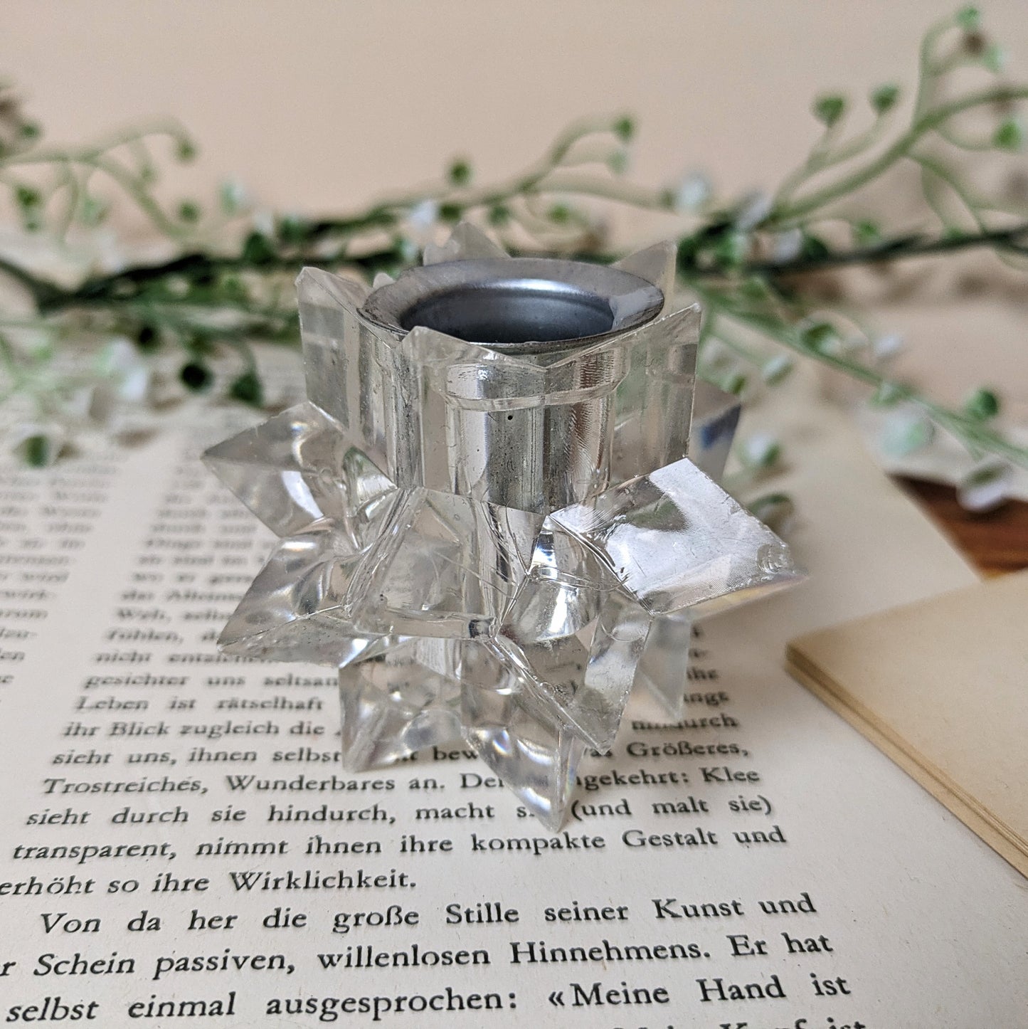 Star candle holder made of acrylic glass