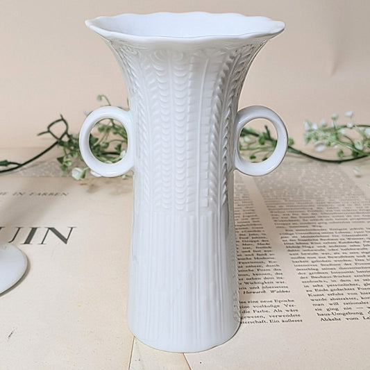 Vase à anse blanche