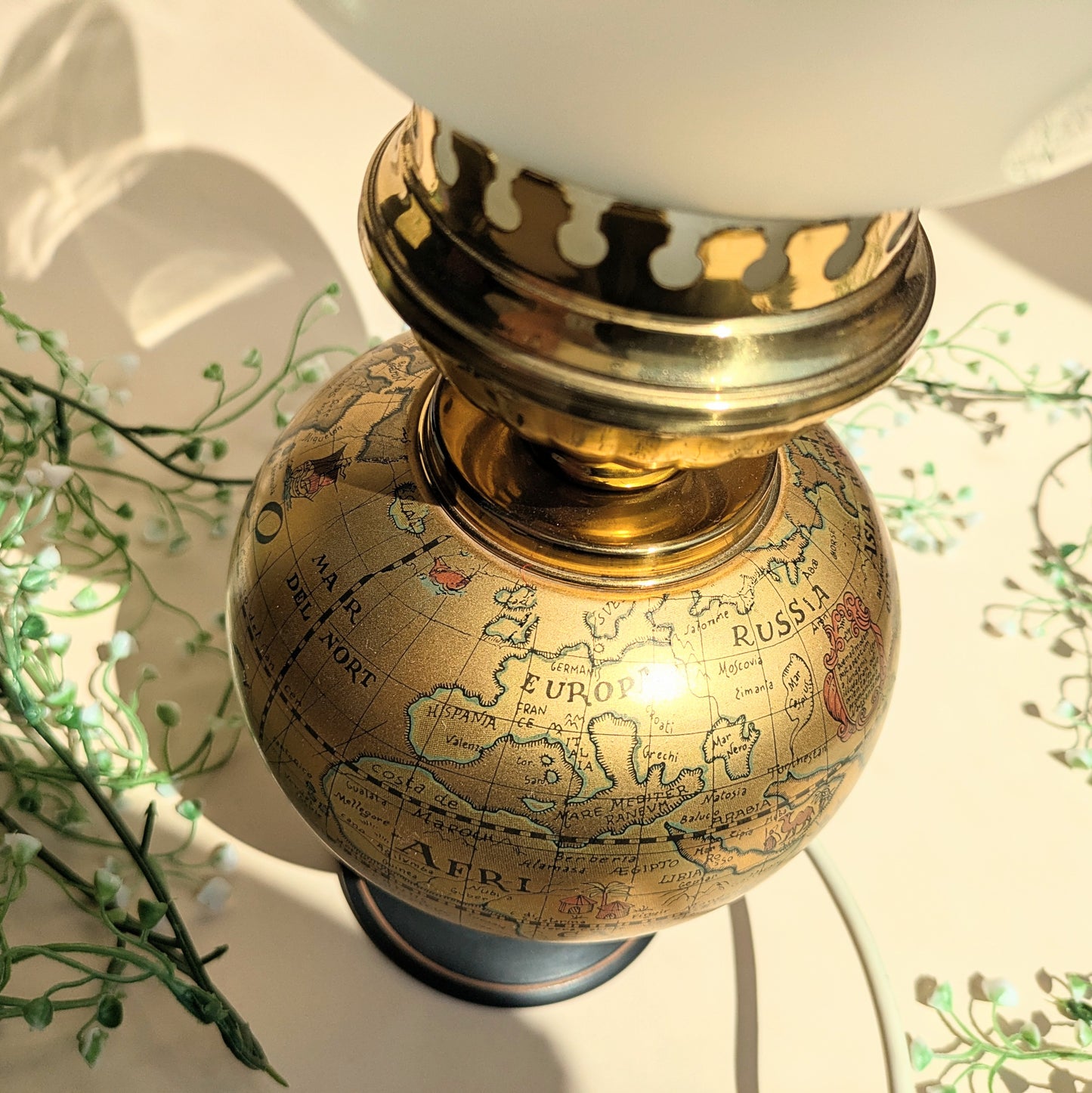Lamp Hollywood Regency globe