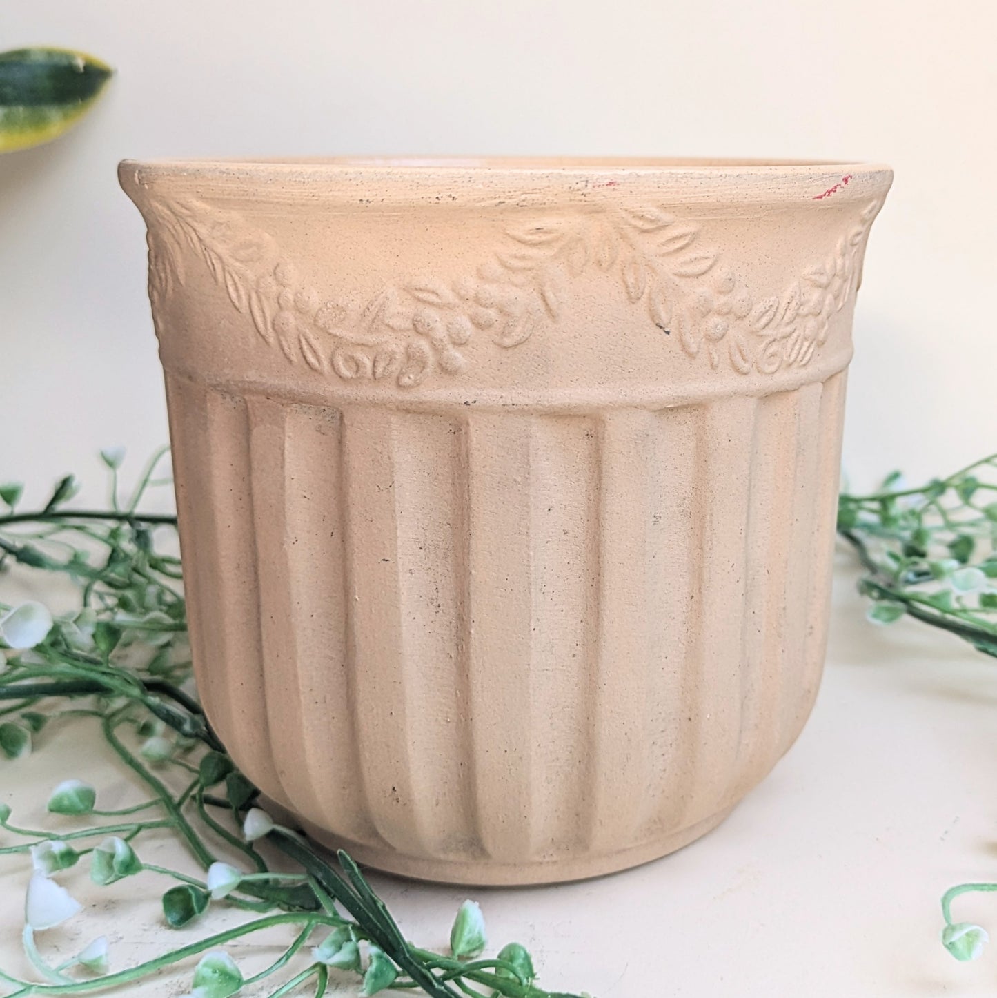 Mediterranean flowerpot