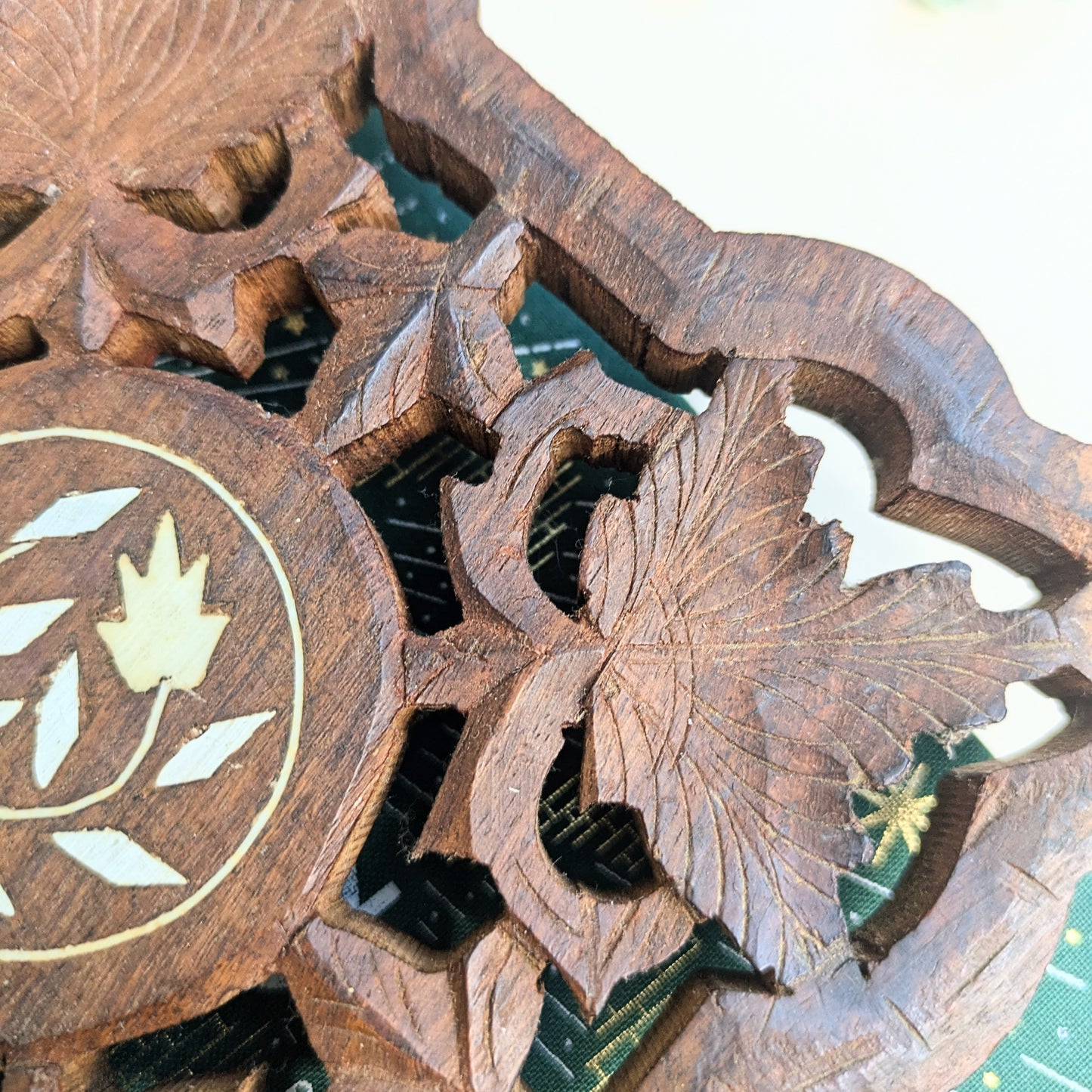 Oriental coaster with inlays