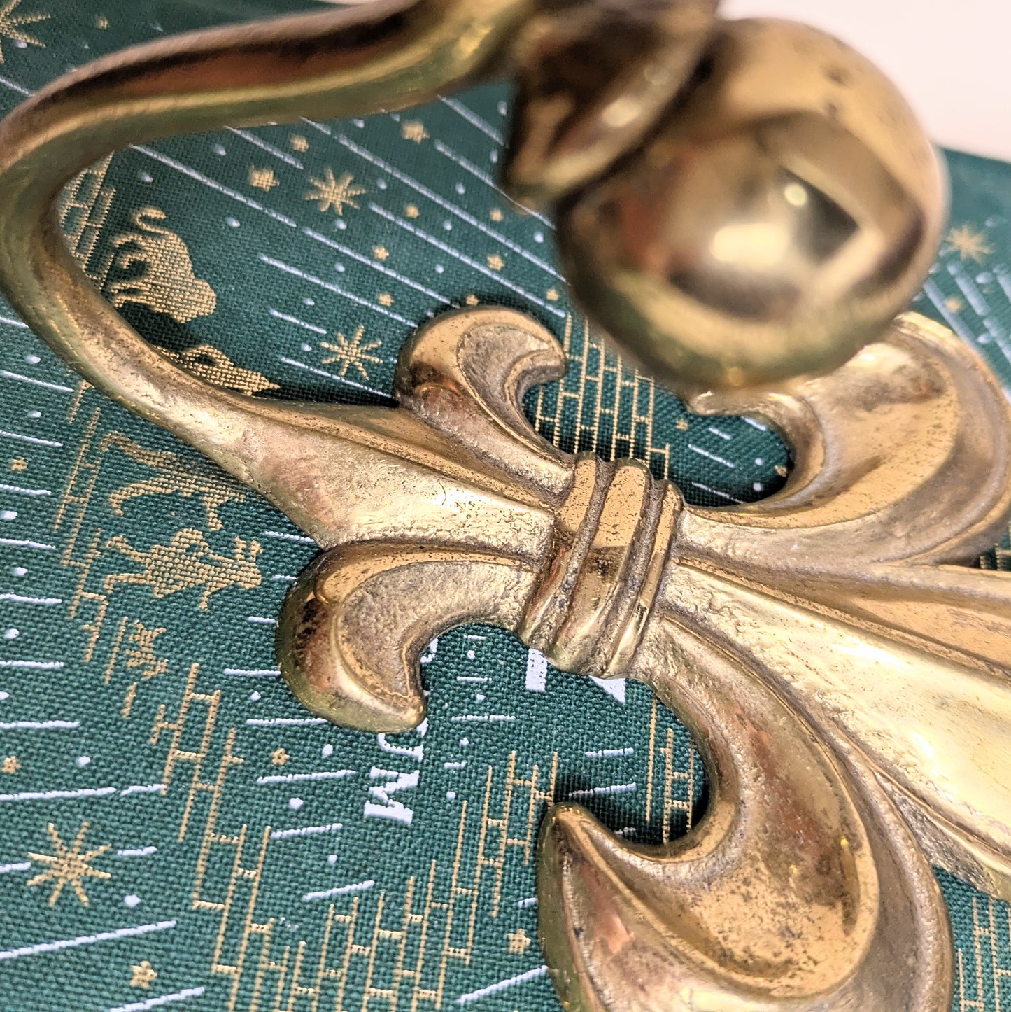 Brass hook lily