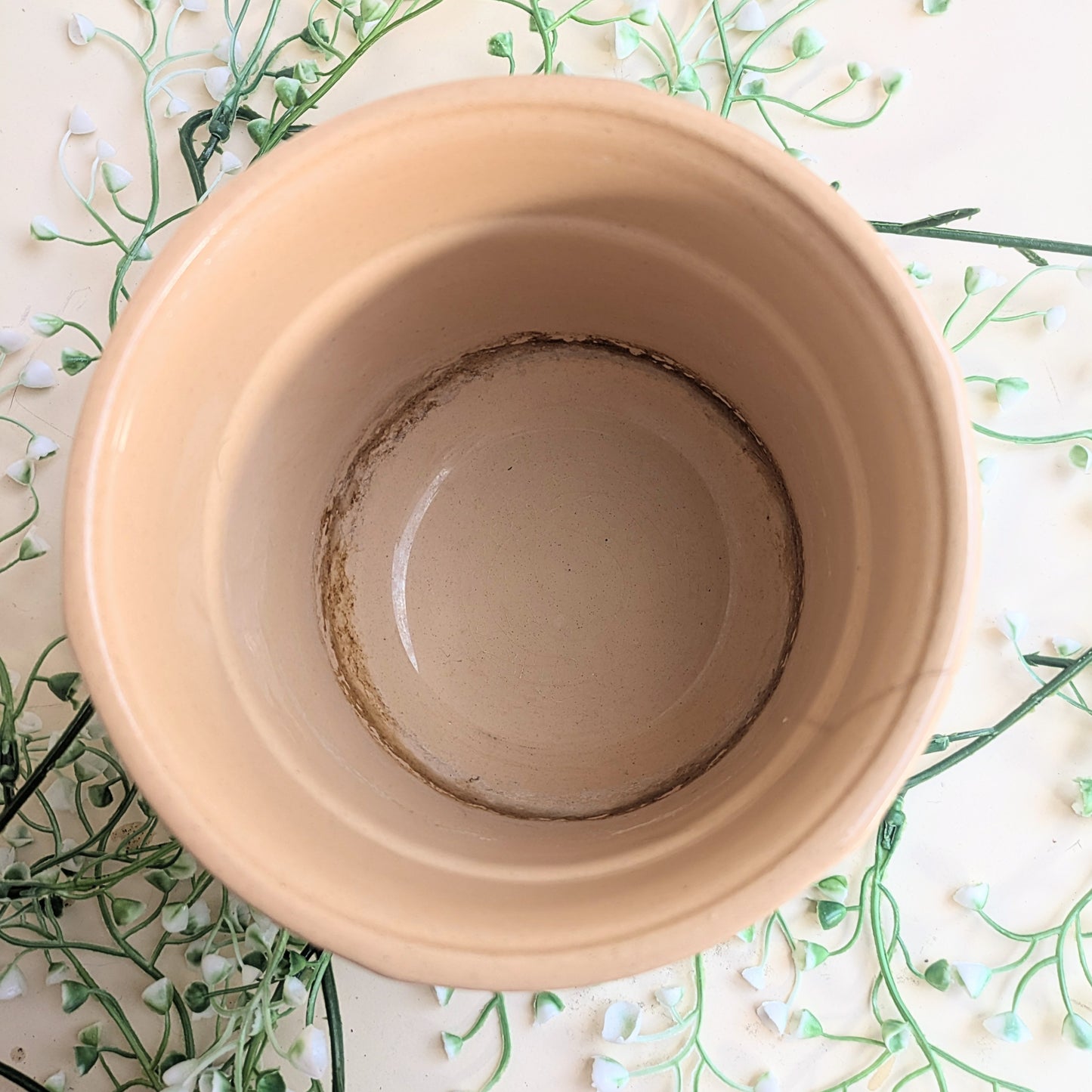 Mediterranean flowerpot